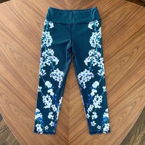 Evolution and Creation Capri Yoga pants